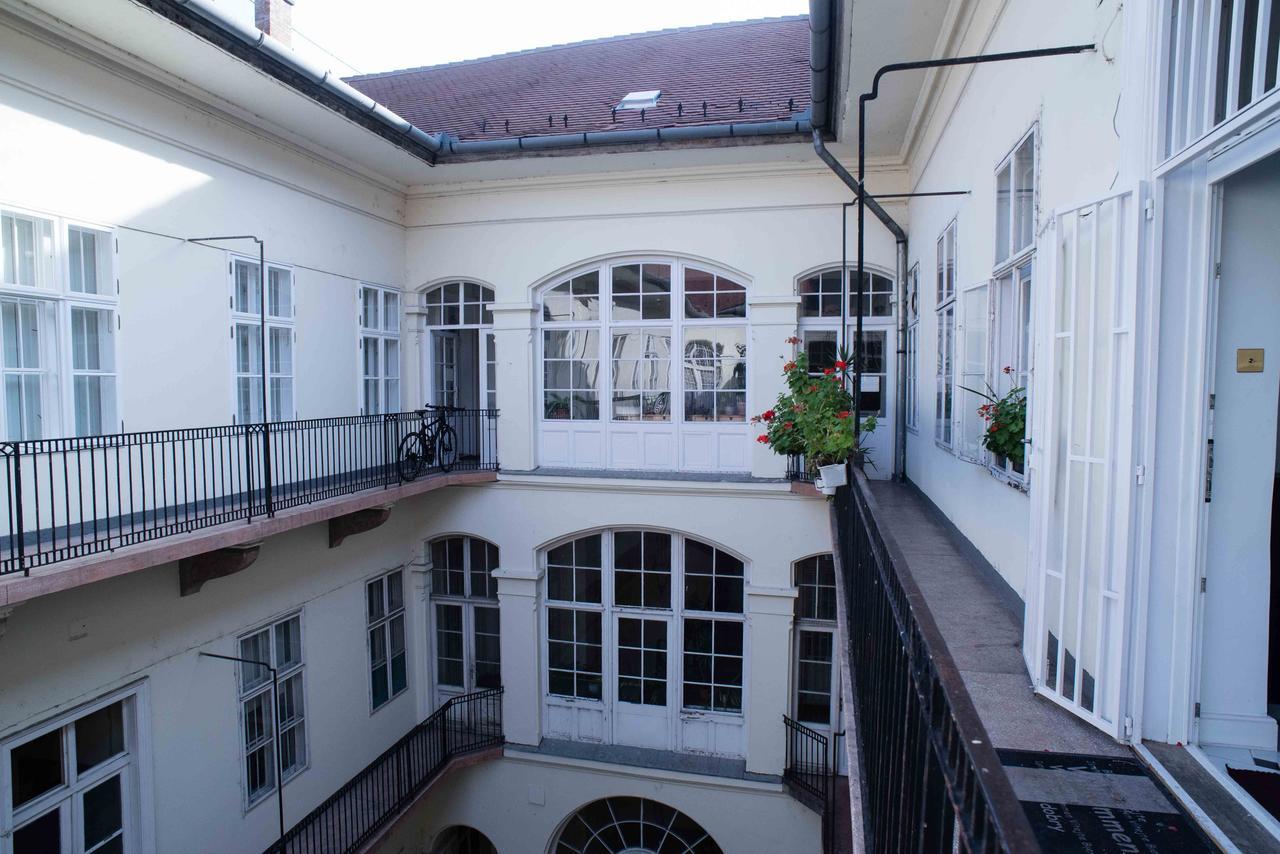 Splendid Trees Apartment Budapest Exterior photo